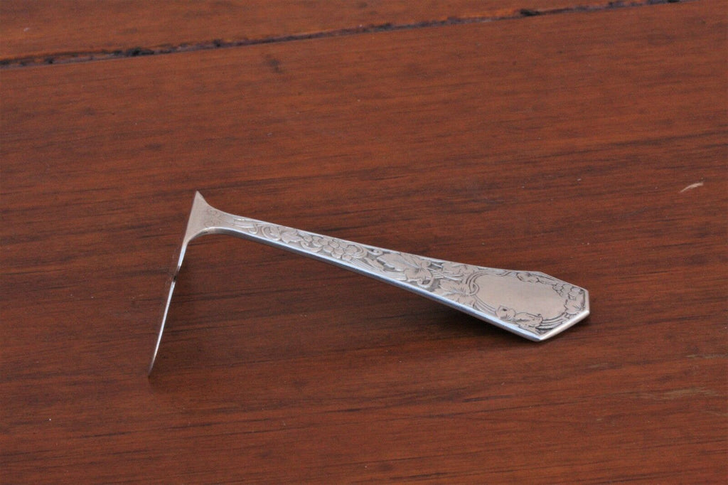 C.1900 Sterling Silver Manufacturing Co. Childs Food Pusher, Grape Pattern, N.M. - MissionGallery